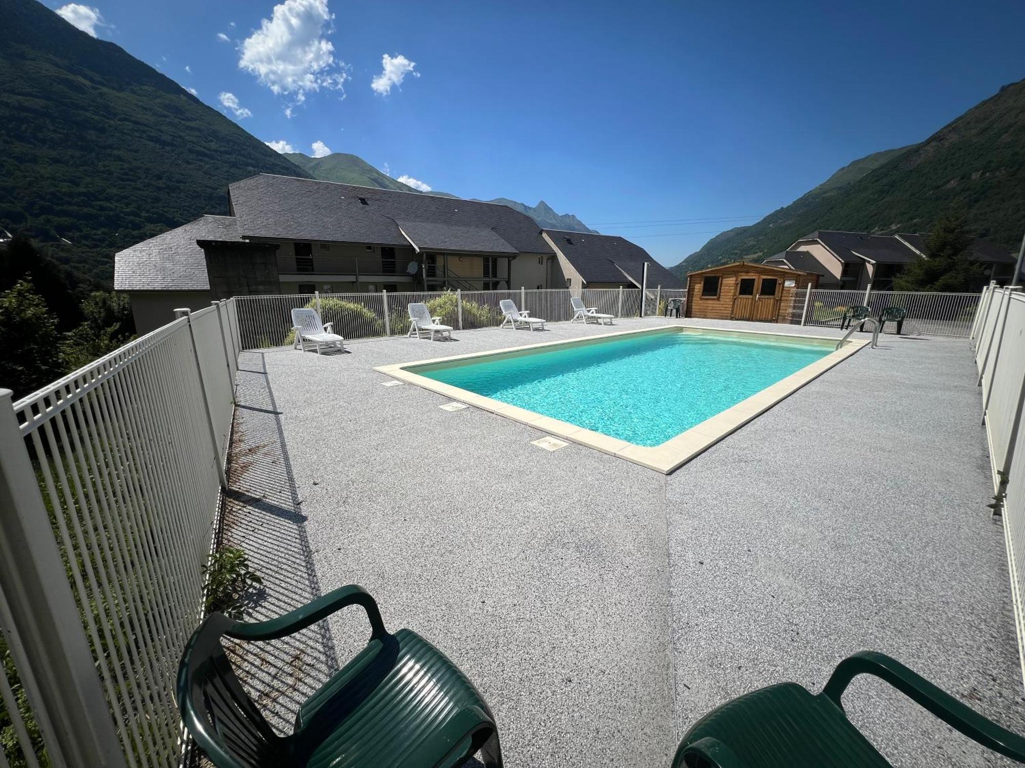 Loc Luz St Sauveur 3 Apartment Люс-Сен-Совер Екстериор снимка
